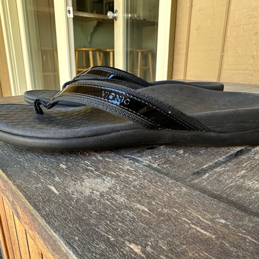 Vionic Women’s Tide Flip Flop - Black